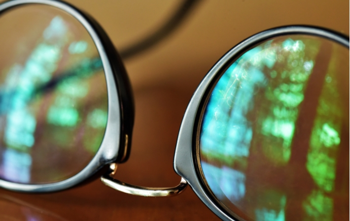 What you need to know about anti-glare glasses.
